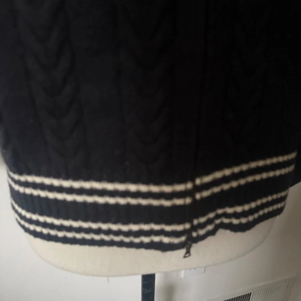 Vintage LORO PIANA 100% Cashmere Black White Striped Full Zip Sweater L